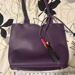 Chic Purple Shoulder Bag with Tassel Accent